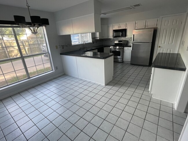 Foto del edificio - 62 Plum Ct
