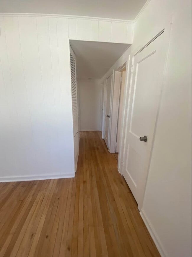 Photo - 27 Van Wagoner Ave House