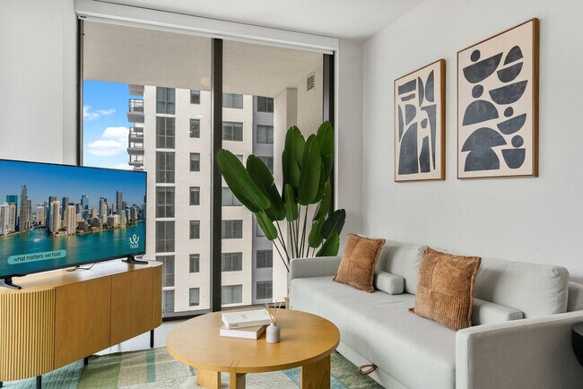 Building Photo - 11 NE 6th St
