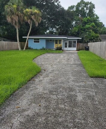 Primary Photo - 1666 Sunset Pl