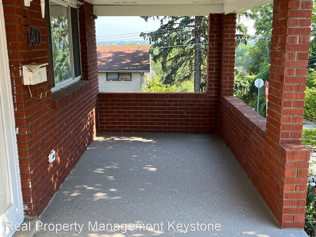 Foto del edificio - 2 br, 2 bath House - 1400 Dagmar Avenue