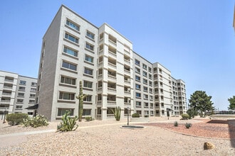 Building Photo - 7940 E Camelback Rd