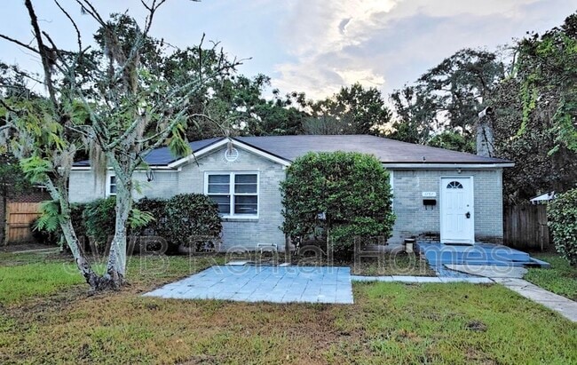 Building Photo - 1757 Bartram Rd