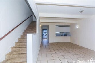 Building Photo - 4202 Keanu St