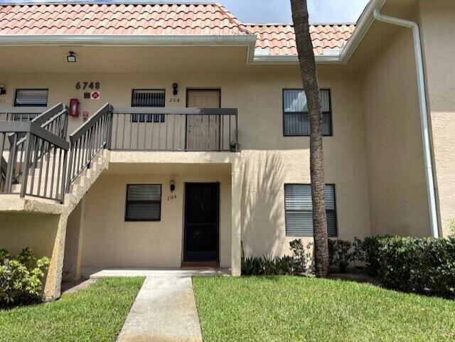Foto del edificio - 6748 Palmetto Cir S