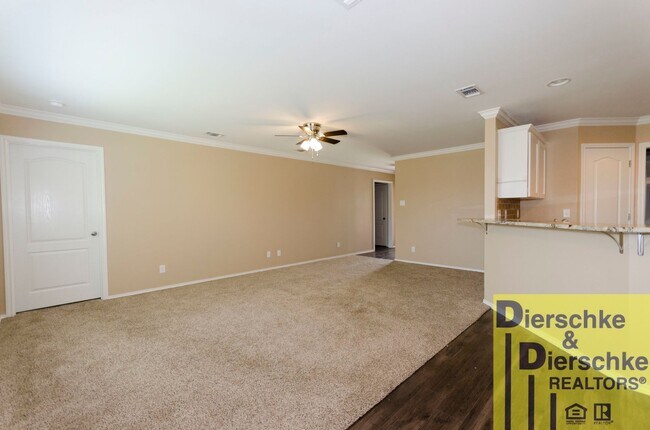 Building Photo - WONDERFUL AND MODERN HOME AVAILABLE NOW!!!