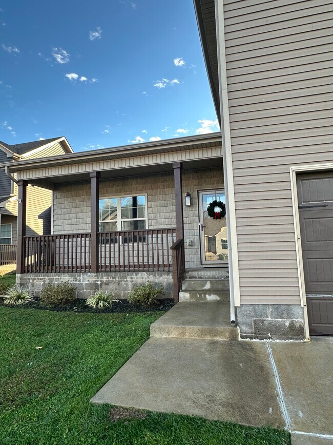 Foto del edificio - 1124 Eagles View Dr