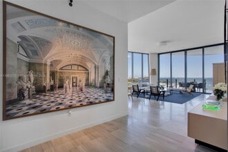 Building Photo - 2811 S Bayshore Dr