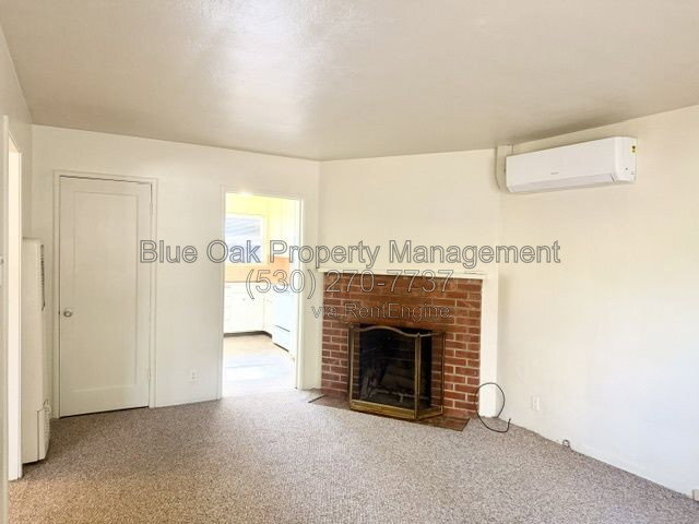 Foto del edificio - 1476 E 8th St