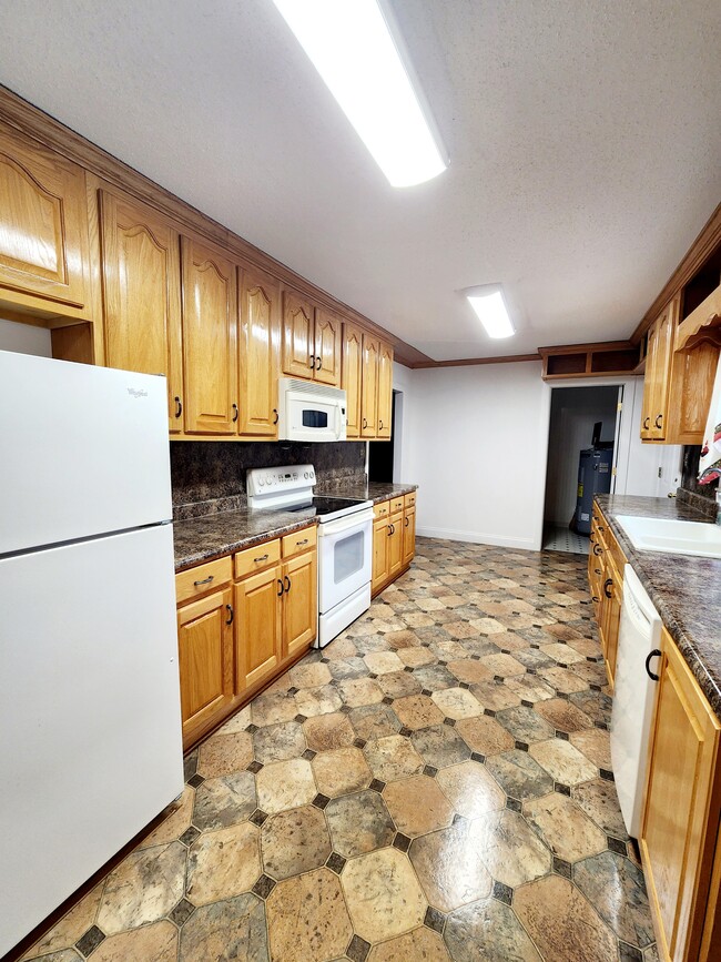 Foto del edificio - 2816 Hobbs Island Rd SE