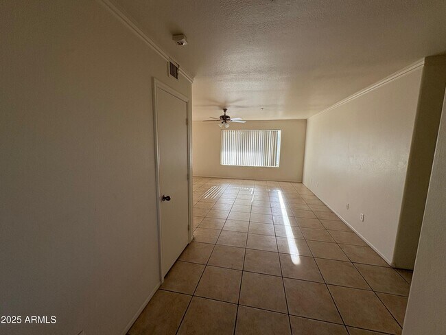 Foto del edificio - 21418 N 34th Dr