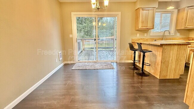 Foto del edificio - 31719 N Barbara Ave