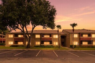 Building Photo - 646 Kenwick Cir