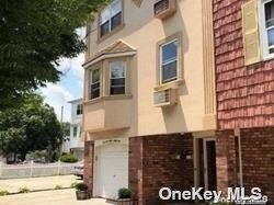 Foto del edificio - 148-68 262nd Pl