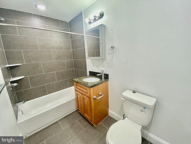 Building Photo - 2255 N Broad St