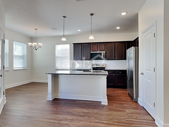 Foto del edificio - 1391 Celery Palm Cove