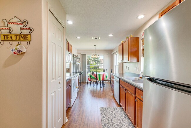 Foto del edificio - 15870 SW 16th Avenue Rd