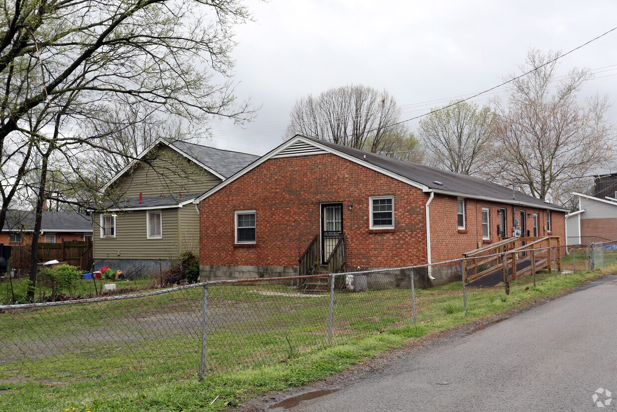 Building Photo - 1036 2nd Ave S