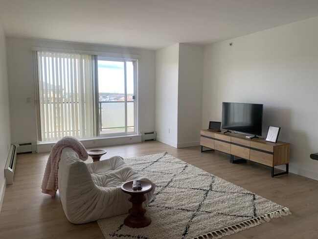 Photo du bâtiment - 1 bedroom in Grande Prairie AB T8X 0A1