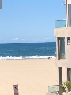 Beach View at Sunrise - 16 Quarterdeck St
