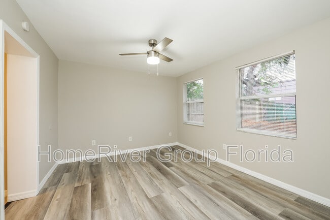 Building Photo - 1023 San Pedro Dr