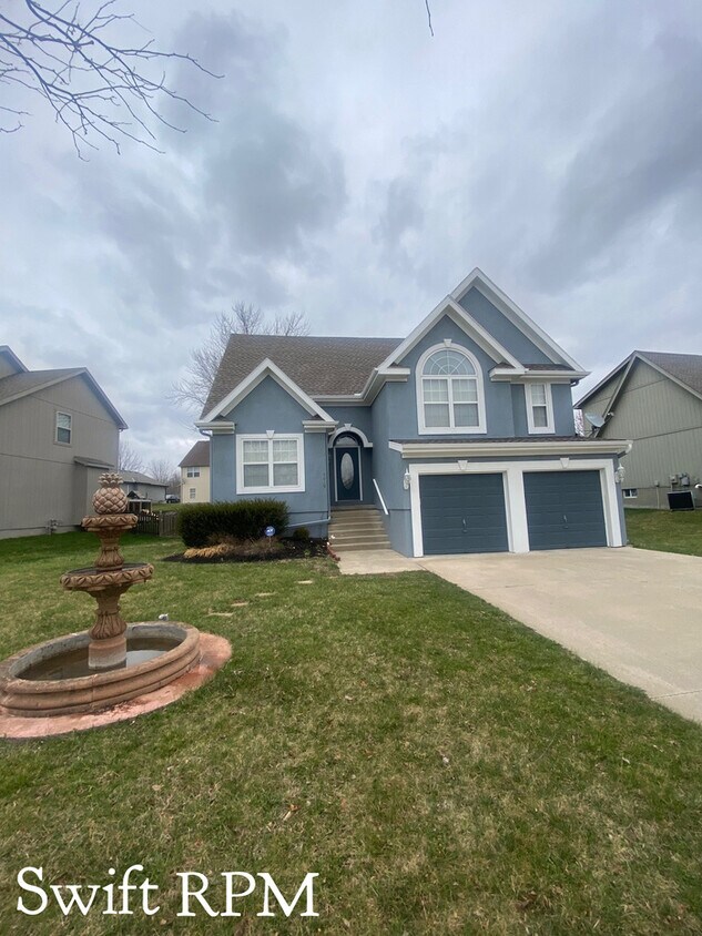 9010 NE 109th St, Kansas City, MO 64157 House for Rent in Kansas City