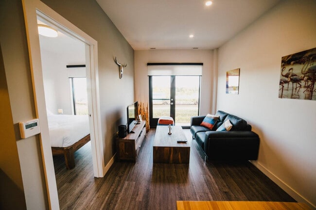 Building Photo - 655 Sterling Lyon Pkwy