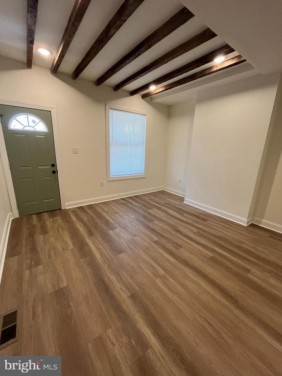 Foto del edificio - 533 S Salford St