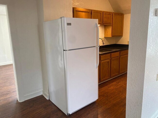 Foto del edificio - 404 S Marion St