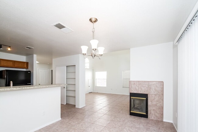 Building Photo - 1424 N Astronomy Cir