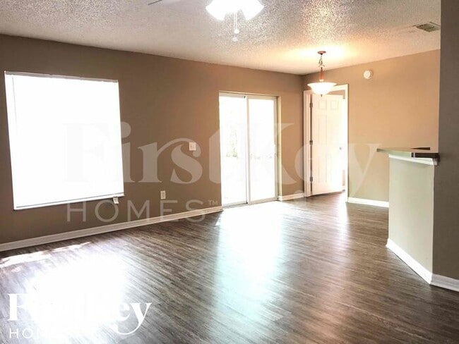 Foto del edificio - 14831 SE 25th Ave