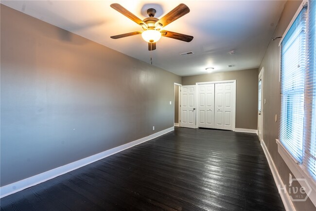 Building Photo - 3312 Falligant Ave