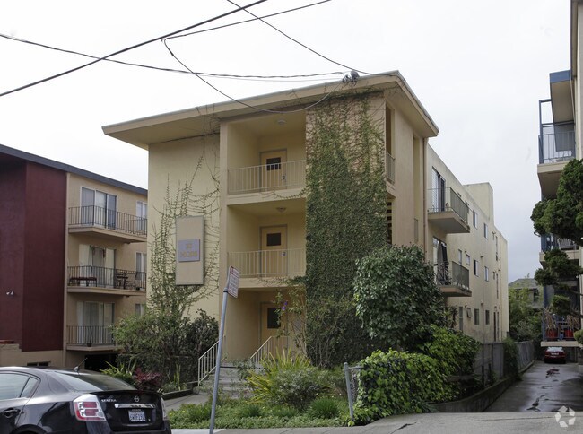 Foto del edificio - 37 Moss Ave