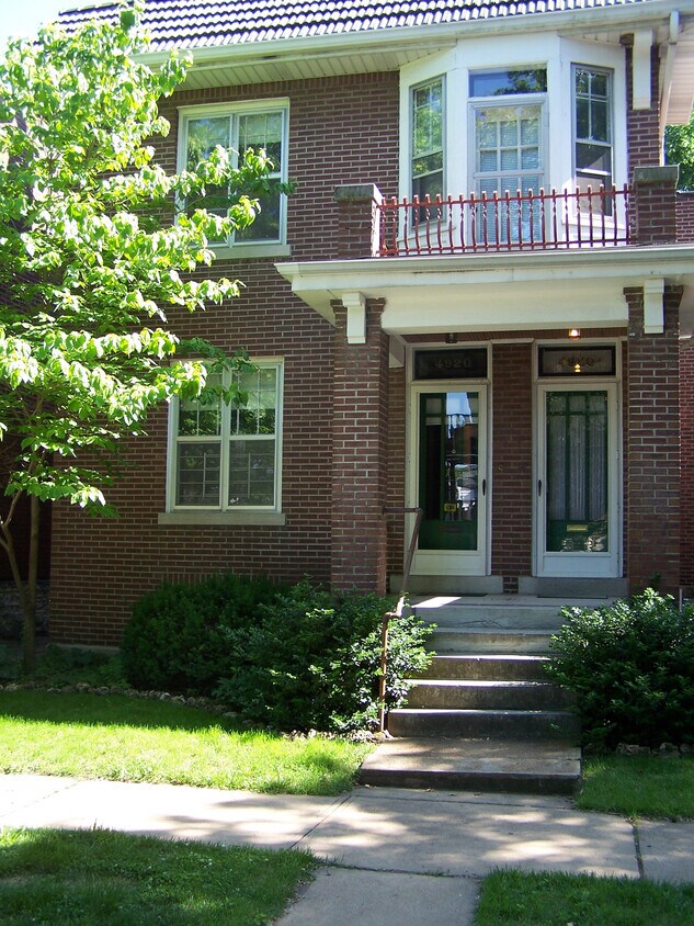 Front of building - 4920 Berthold Ave