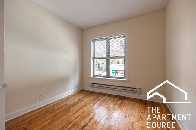 Foto del edificio - 957 W Cornelia Ave