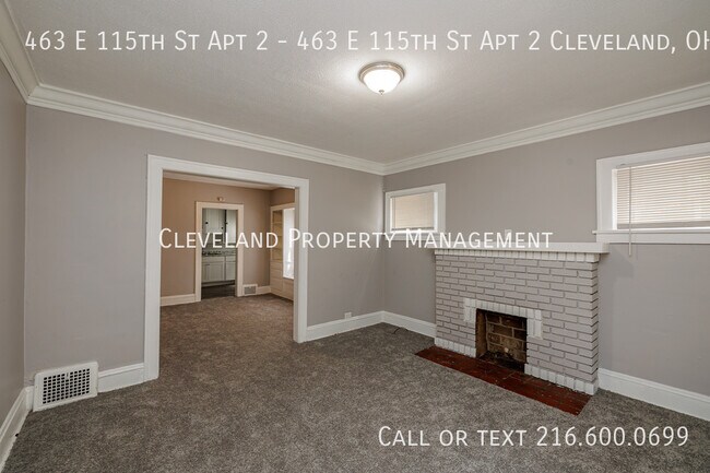 Foto del edificio - Renovated Cleveland Quadplex