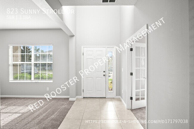 Building Photo - 823 Sunny Stroll Dr