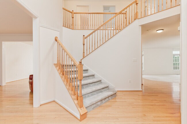 Building Photo - 1800 Beech Ct