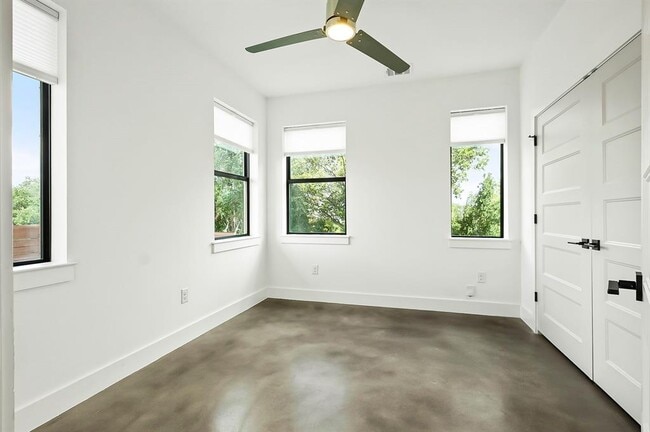Foto del edificio - 1104 Marcy St