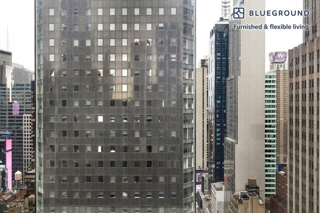 Building Photo - 70 W 45th St