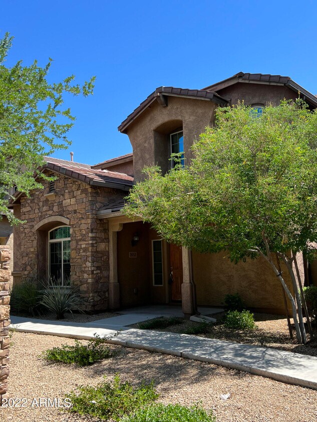 Foto principal - 3652 E Covey Ln