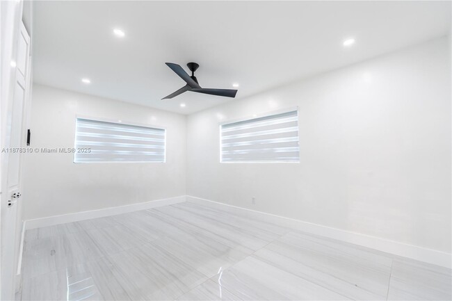 Foto del edificio - 16881 SW 277th St