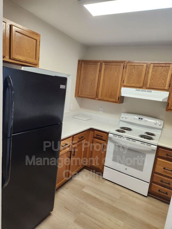 Building Photo - 7510 Woods Ln