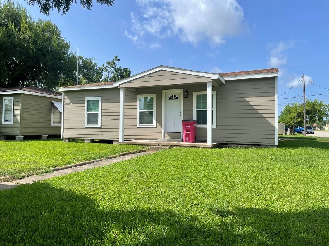 Foto principal - 1531 W 5th St