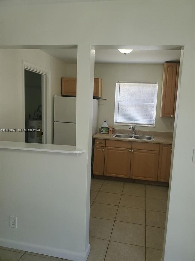 Photo - 831 SW 14th Ct House