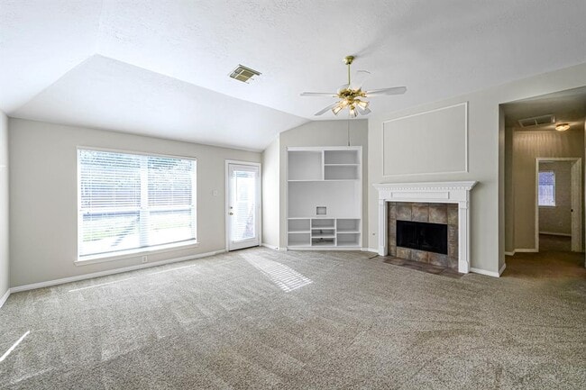 Building Photo - 4011 Lime Creek Dr