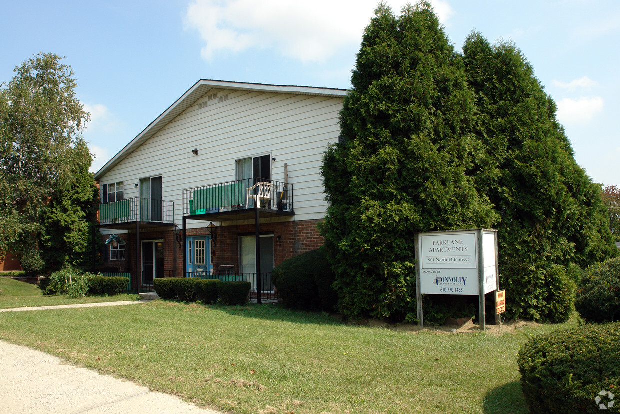 Foto principal - Parklane Apartments