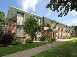 Building Photo - Oak Place Apartments