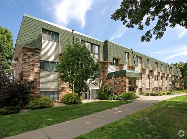 Building Photo - Oak Place Apartments