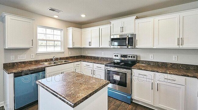 Photo - 1118 Stella Ct House